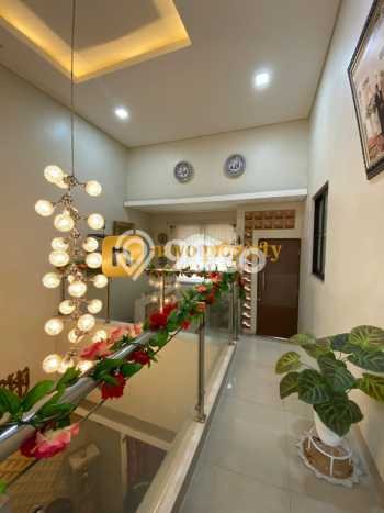 Rumah Modern 6 Kamar LT 140m2 di Cimuning Rumah Modern 6 Kamar LT 140m2 di Cimuning