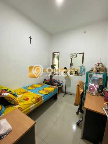 For Sale Hunian Rumah Nyaman 4 Kamar di Caman, Bekasi For Sale Hunian Rumah Nyaman 4 Kamar di Caman, Bekasi