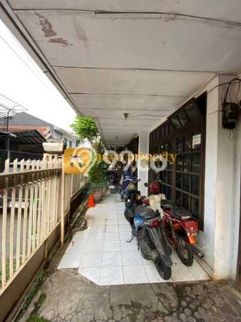 Rumah Luxury Modern Siap Huni di Saharjo Jakarta Selatan Rumah Luxury Modern Siap Huni di Saharjo Jakarta Selatan