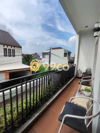 Rumah Luxury Modern Tanpa Renovasi di Jatibening Bekasi Rumah Luxury Modern Tanpa Renovasi di Jatibening Bekasi