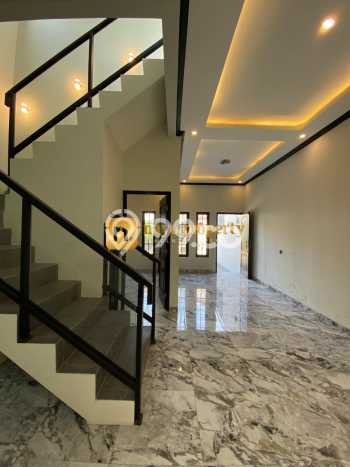 Dijual Cepat Rumah Bagus Siap Huni LB 160m2 di Cinere, Depok Dijual Cepat Rumah Bagus Siap Huni LB 160m2 di Cinere, Depok