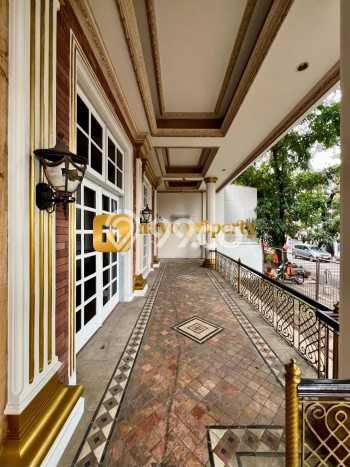 Unit Kantor Strategis di Kebayoran Baru, Jakarta Selatan Potensi Cuan Besar Unit Kantor Strategis di Kebayoran Baru, Jakarta Selatan Potensi Cuan Besar