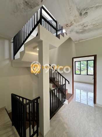 For Sale Hunian Rumah Nyaman 2 KT di Cirendeu, Jakarta Selatan For Sale Hunian Rumah Nyaman 2 KT di Cirendeu, Jakarta Selatan