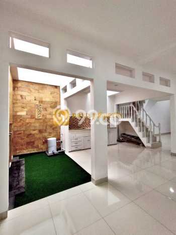 Dijual Rumah Modern 3 KT di Pondok Bambu, Jakarta Timur Dijual Rumah Modern 3 KT di Pondok Bambu, Jakarta Timur