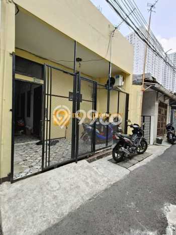 Kost Dijual di Cipinang dengan 5 KT dan Luas 126m2 Kost Dijual di Cipinang dengan 5 KT dan Luas 126m2