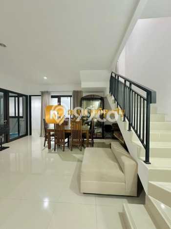 Jual Rumah Strategis Bagus Punya 4 KT di Sawangan Depok SHM Jual Rumah Strategis Bagus Punya 4 KT di Sawangan Depok SHM