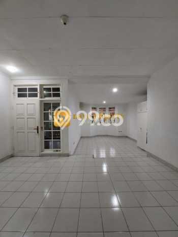 Jual Rumah Luas Elegan Dengan View Cantik di Kuningan, Jakarta Selatan Jual Rumah Luas Elegan Dengan View Cantik di Kuningan, Jakarta Selatan