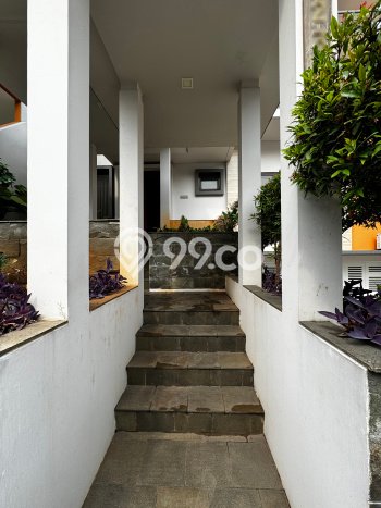 Jual Rumah Luas Elegan Dengan View Eksklusif di Lebak Bulus, Jakarta Selatan Jual Rumah Luas Elegan Dengan View Eksklusif di Lebak Bulus, Jakarta Selatan