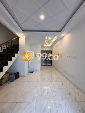 Dijual Hunian Rumah Terawat 3 Kamar di Tanah Baru, Depok Dijual Hunian Rumah Terawat 3 Kamar di Tanah Baru, Depok