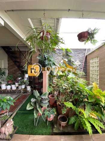 Rumah Modern 6 Kamar LT 140m2 di Cimuning Rumah Modern 6 Kamar LT 140m2 di Cimuning
