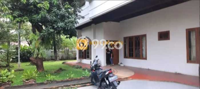 Rumah Mewah LB 550m2 Siap Huni Desain Elegan di Ragunan, Jakarta Selatan Rumah Mewah LB 550m2 Siap Huni Desain Elegan di Ragunan, Jakarta Selatan