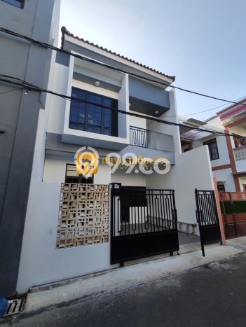Rumah Modern 3 KT di Lubang Buaya Jakarta Timur Unfurnished Rumah Modern 3 KT di Lubang Buaya Jakarta Timur Unfurnished