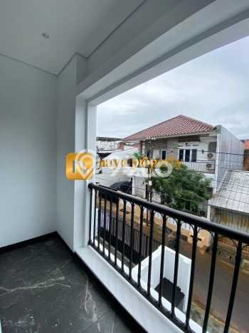Jual Rumah Modern 4 KT di Pondok Bambu, Jakarta Timur Jual Rumah Modern 4 KT di Pondok Bambu, Jakarta Timur