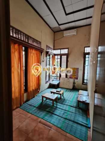 Dijual Cepat Rumah Bagus Siap Huni LB 215m2 di Pasar Rebo, Jakarta Timur Dijual Cepat Rumah Bagus Siap Huni LB 215m2 di Pasar Rebo, Jakarta Timur