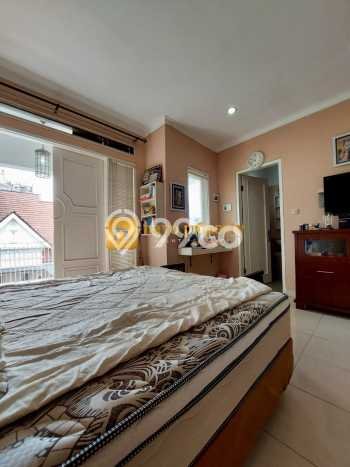 Jual Rumah Eksklusif 3 KT di Cirendeu, Jakarta Selatan Jual Rumah Eksklusif 3 KT di Cirendeu, Jakarta Selatan