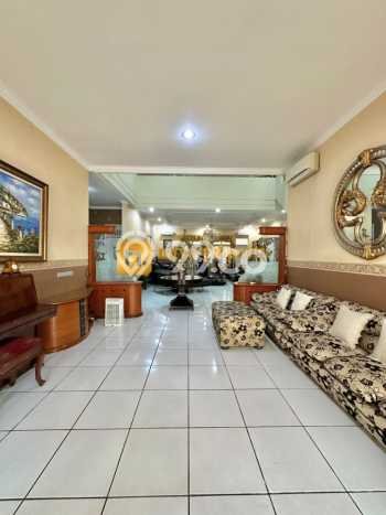 Rumah Mewah LB 350m2 Siap Huni Desain Elegan di Cipete, Jakarta Selatan Rumah Mewah LB 350m2 Siap Huni Desain Elegan di Cipete, Jakarta Selatan