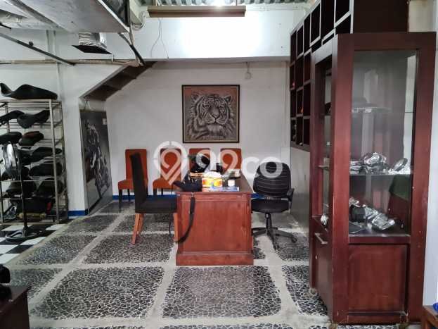 Komersial Kawasan Komersial di Radio Dalam, Luas 375m², Jalan Utama Komersial Kawasan Komersial di Radio Dalam, Luas 375m², Jalan Utama