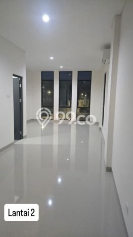 Unit Ruko Disewakan di Gading Serpong di Area Ramai & Strategis Unit Ruko Disewakan di Gading Serpong di Area Ramai & Strategis