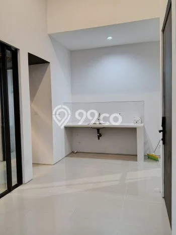 Lokasi terbaik! Rumah siap pakai dikontrakkan di Cisauk LB 45m2 Lokasi terbaik! Rumah siap pakai dikontrakkan di Cisauk LB 45m2