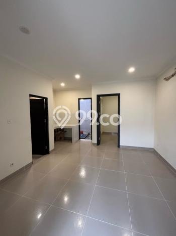 Disewakan! Rumah 2 Kamar Tidur &
2 Kamar Mandi di Gading Serpong, Tangerang Disewakan! Rumah 2 Kamar Tidur &
2 Kamar Mandi di Gading Serpong, Tangerang