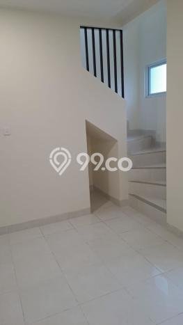 Disewakan! Rumah 3 Kamar Tidur &
2 Kamar Mandi di Gading Serpong, Tangerang Disewakan! Rumah 3 Kamar Tidur &
2 Kamar Mandi di Gading Serpong, Tangerang