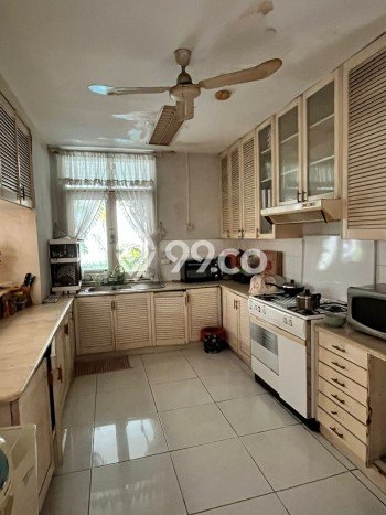 Hunian Elit LB 246m2 Siap Pakai Desain Elegan di Pondok Indah, Jakarta Selatan Hunian Elit LB 246m2 Siap Pakai Desain Elegan di Pondok Indah, Jakarta Selatan