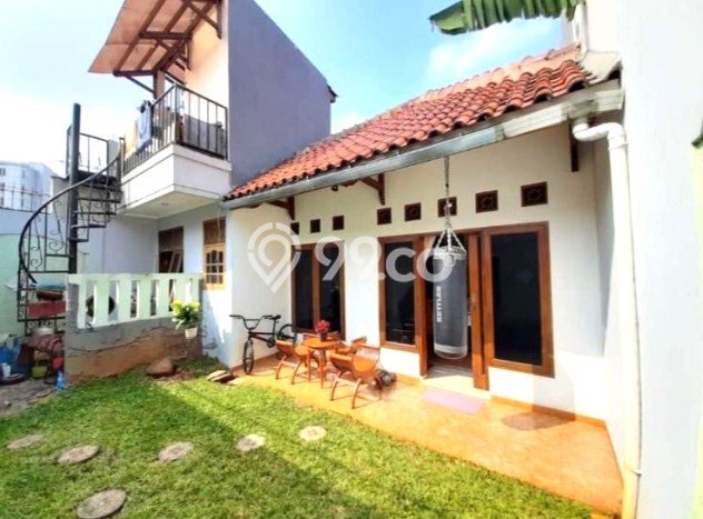 Dijual Rumah Premium dengan Fasilitas Sekitar Lengkap di Mampang Prapatan, Jakarta Selatan Dijual Rumah Premium dengan Fasilitas Sekitar Lengkap di Mampang Prapatan, Jakarta Selatan