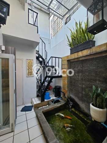 Dijual Rumah Eksklusif 2 KT di Sektor 9-Bintaro, Tangerang Selatan Dijual Rumah Eksklusif 2 KT di Sektor 9-Bintaro, Tangerang Selatan