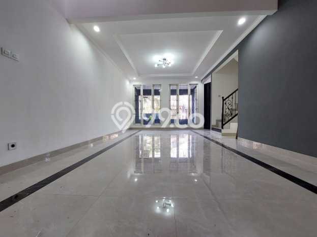 Jual Rumah Luas Elegan Dengan View Cantik di Sektor 9-Bintaro, Tangerang Selatan Jual Rumah Luas Elegan Dengan View Cantik di Sektor 9-Bintaro, Tangerang Selatan