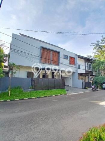 For Sale! Luxury House LT 177m2 Desain Elegan di Sektor 9-Bintaro For Sale! Luxury House LT 177m2 Desain Elegan di Sektor 9-Bintaro
