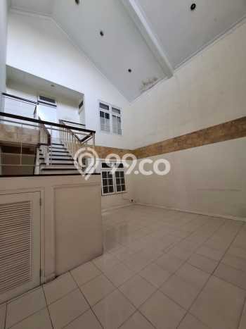 Rumah Luxury Modern Tanpa Renovasi di Bintaro Tangerang Selatan Rumah Luxury Modern Tanpa Renovasi di Bintaro Tangerang Selatan