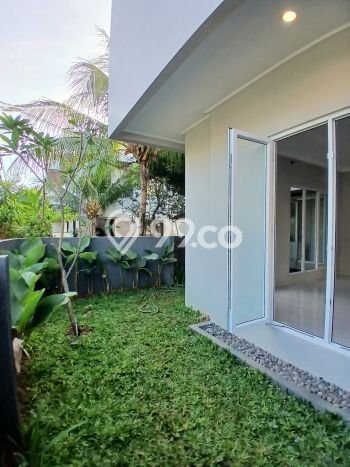 For Sale! Luxury House LT 177m2 Desain Elegan di Sektor 9-Bintaro For Sale! Luxury House LT 177m2 Desain Elegan di Sektor 9-Bintaro