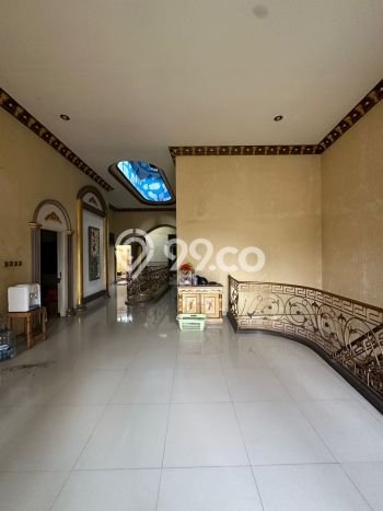 Hunian Eksklusif Dijual LT 200m2 di Ciputat, Tangerang Selatan Hunian Eksklusif Dijual LT 200m2 di Ciputat, Tangerang Selatan