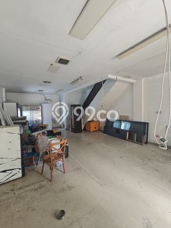 LOKASI PREMIUM! Ruko Kawasan Usaha di , Luas 253m2m², Siap Operasional LOKASI PREMIUM! Ruko Kawasan Usaha di , Luas 253m2m², Siap Operasional