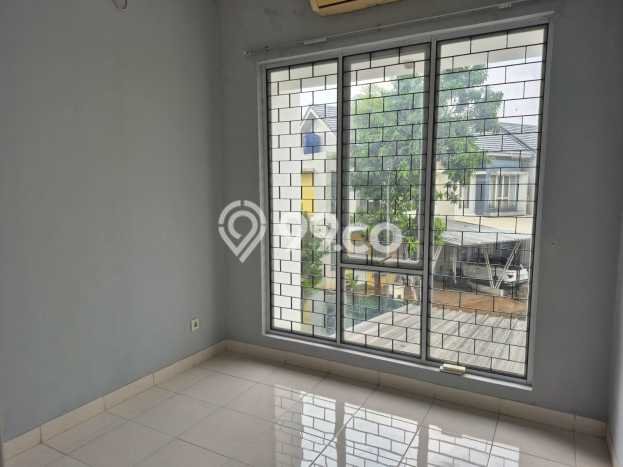 Jual Rumah Strategis Bagus Punya 3 KT di Serpong Tangerang Selatan SHM Jual Rumah Strategis Bagus Punya 3 KT di Serpong Tangerang Selatan SHM