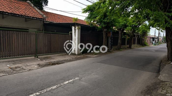 Komersial Bagus Dijual LB 45m2 Lokasi Strategis Surabaya Area Cocok untuk Berbisnis Komersial Bagus Dijual LB 45m2 Lokasi Strategis Surabaya Area Cocok untuk Berbisnis