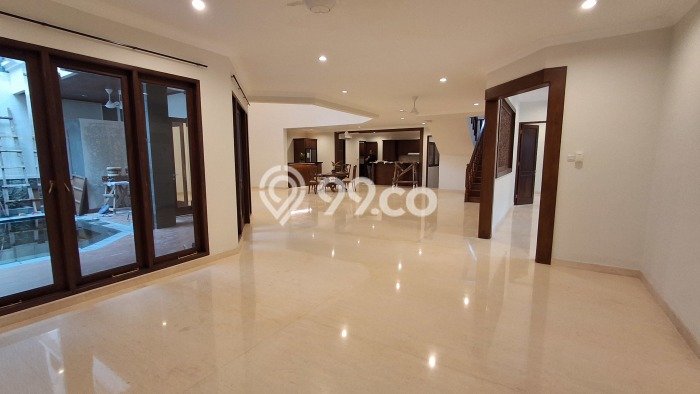 For Sale! Luxury House LT 650m2 Desain Elegan di Lebak Bulus For Sale! Luxury House LT 650m2 Desain Elegan di Lebak Bulus