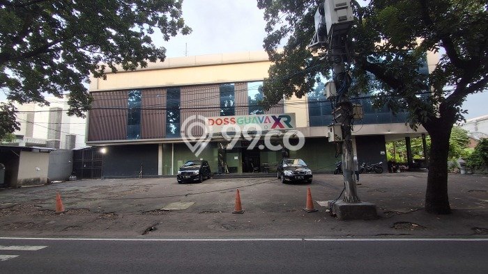 Kantor Disewa di Jakarta Selatan dengan LB 1200m2 Area Komersial Ramai Kantor Disewa di Jakarta Selatan dengan LB 1200m2 Area Komersial Ramai