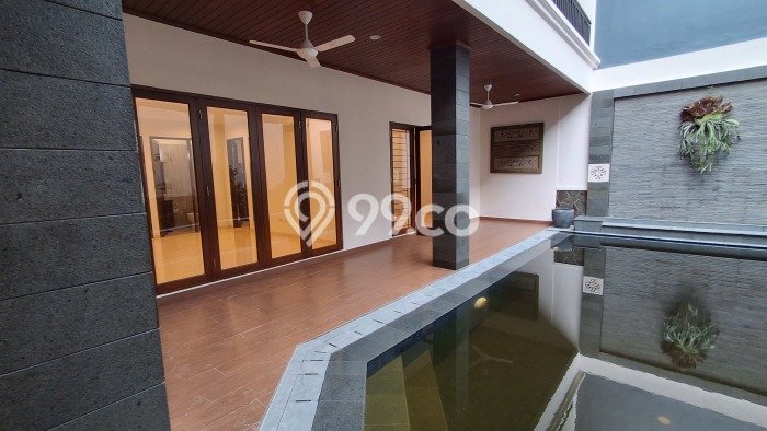 For Sale! Luxury House LT 650m2 Desain Elegan di Lebak Bulus For Sale! Luxury House LT 650m2 Desain Elegan di Lebak Bulus