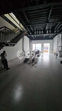 Unit Kantor disewakan di Tangerang Tangerang dengan LT 247m2 / LB 576m2 Unit Kantor disewakan di Tangerang Tangerang dengan LT 247m2 / LB 576m2