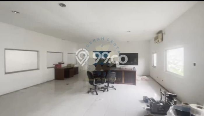 Disewakan Gudang Kawasan Premium Kawasan Jati Uwung, Luas 3012m2m², Siap Operasi Disewakan Gudang Kawasan Premium Kawasan Jati Uwung, Luas 3012m2m², Siap Operasi