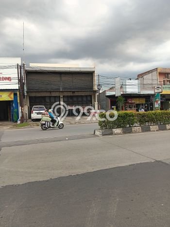 Unit Ruko Paling Strategis di Cipondoh Tangerang dengan LB 330m2 Unit Ruko Paling Strategis di Cipondoh Tangerang dengan LB 330m2