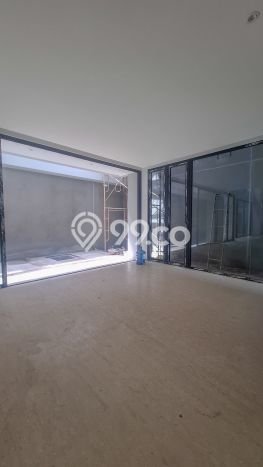 Ready to Use! Luxury House LT 242m2 Desain Modern di Simprug Ready to Use! Luxury House LT 242m2 Desain Modern di Simprug