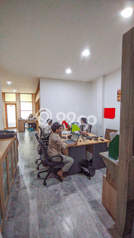 Ruko Dijual di Jakarta Barat LT 75m2 & LB 237m2 Lokasi Terbaik! Ruko Dijual di Jakarta Barat LT 75m2 & LB 237m2 Lokasi Terbaik!