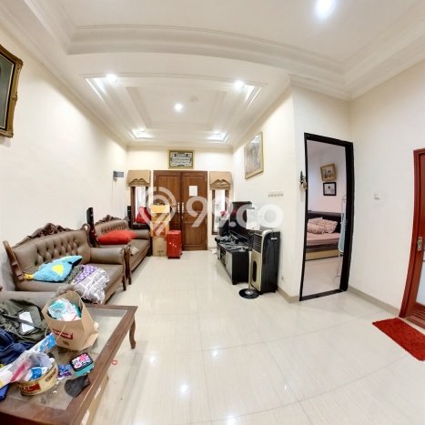 Dijual Rumah Luas Elegan Dengan View Cantik di Meruya, Jakarta Barat Dijual Rumah Luas Elegan Dengan View Cantik di Meruya, Jakarta Barat
