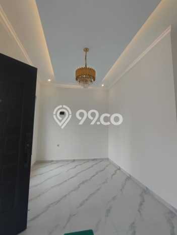 For Sale Rumah 3 Kamar Lokasi Ideal Bagus dan Strategis di Karang Tengah For Sale Rumah 3 Kamar Lokasi Ideal Bagus dan Strategis di Karang Tengah