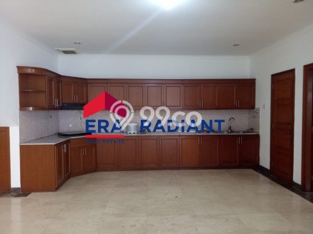 Rumah Cantik Siap Huni Di Kebayoran Lama Luas 471m2 Lokasi Strategis Rumah Cantik Siap Huni Di Kebayoran Lama Luas 471m2 Lokasi Strategis