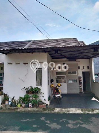 Rumah Modern Cantik 2 Kamar Siap Huni di Ciputat Rumah Modern Cantik 2 Kamar Siap Huni di Ciputat