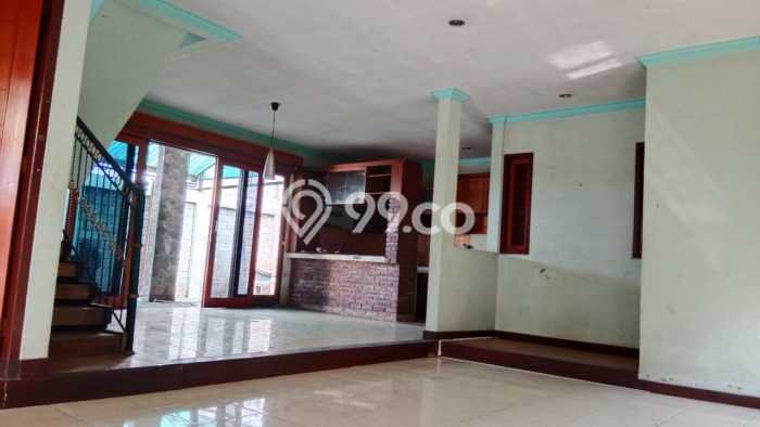 FOR SALE! Vila Kawasan , Luas 1400m2m², Lokasi Strategis FOR SALE! Vila Kawasan , Luas 1400m2m², Lokasi Strategis