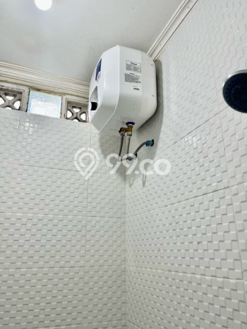 Hunian Mewah LB 500m2 Siap Huni Desain Elegan di Depok II, Depok Hunian Mewah LB 500m2 Siap Huni Desain Elegan di Depok II, Depok